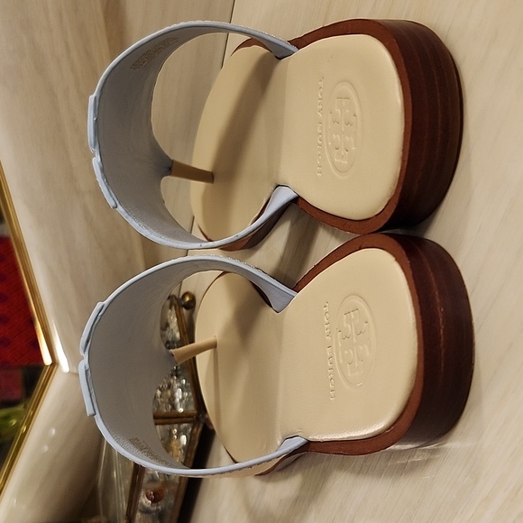 ●NEW● Jamie Full Logo Miller Symbol Sandal - Picture 2 of 9